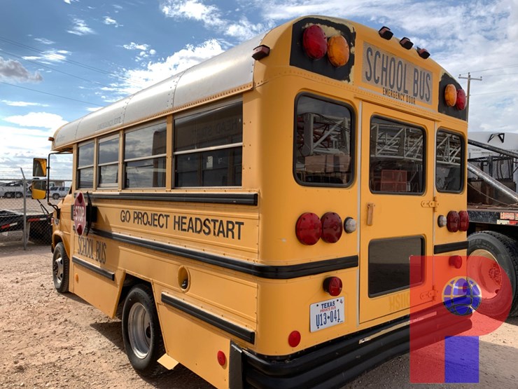 1996-chevrolet-chevy-van-handicap-bus-image-3