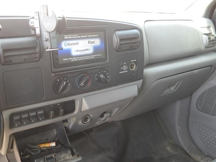 2007-ford-f550-image-22