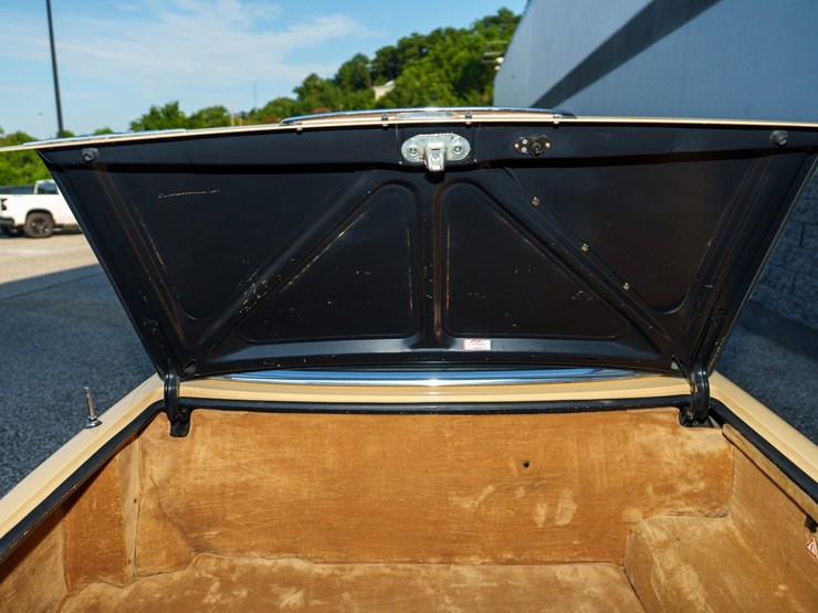 #122-•-offered-at-no-reserve-|-1980-mercedes-benz-450sl-convertible-image-69