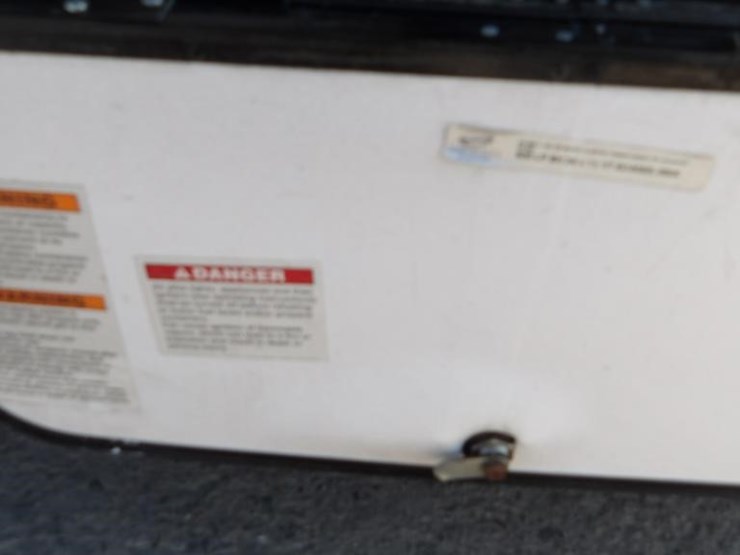 2021-ford-e450-image-16