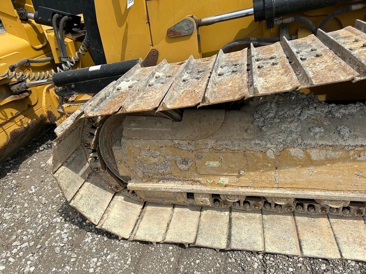2016-caterpillar-d4k2-lgp-image-18