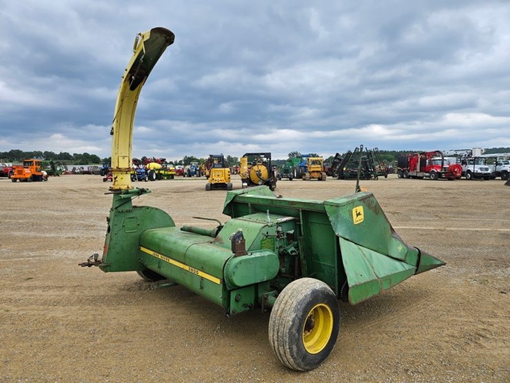 john-deere-3800-image-5