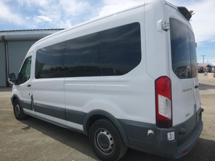 2018-ford-350-image-4