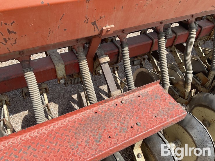 crustbuster-3-pt-disk-drill-image-18