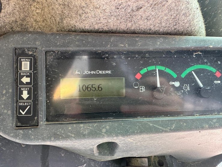 2017-deere-317g-image-23