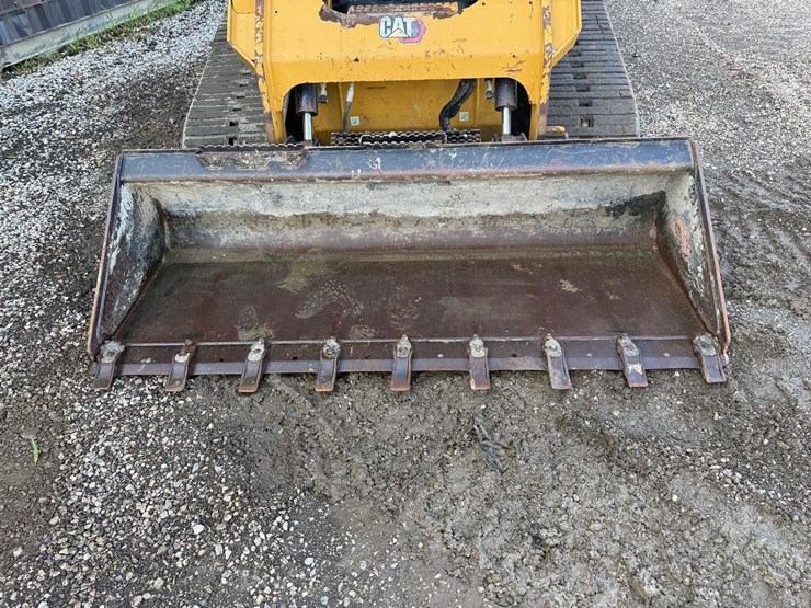 2019-caterpillar-289d3-image-9