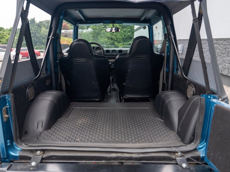 #101-•-offered-at-no-reserve-|-1987-suzuki-samurai-image-47