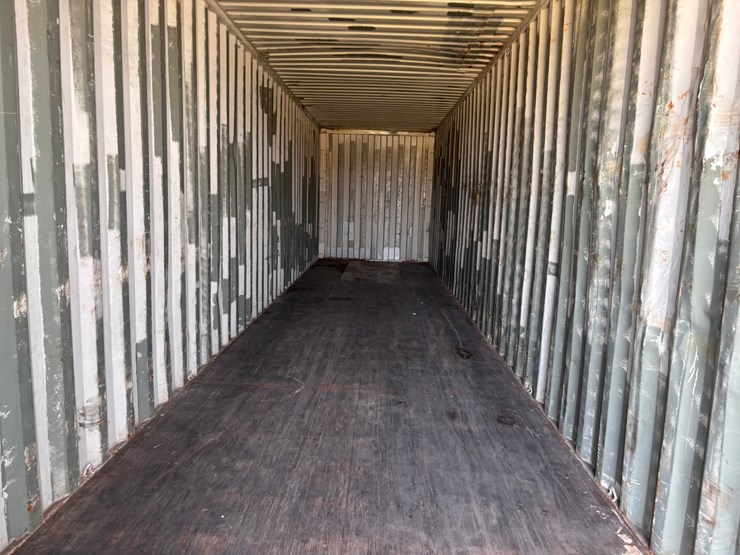 #1252-•-40ft-shipping-container-image-4