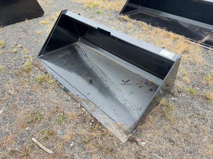 60"-gp-bucket-image-1