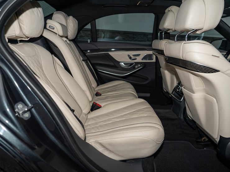 #103-•-2020-mercedes-benz-s560-sedan-image-62