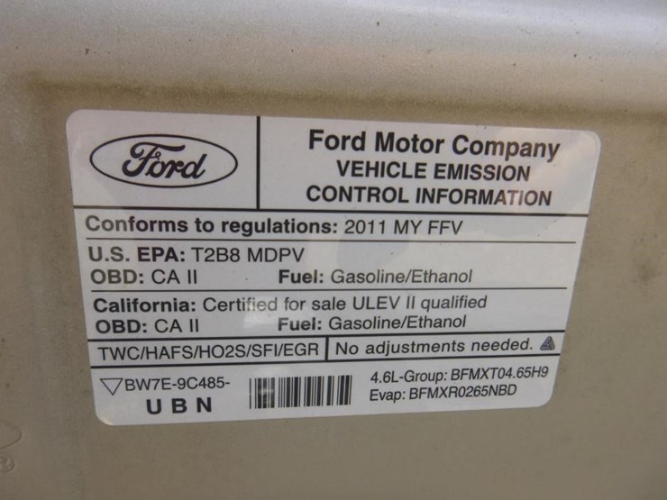 2011-ford-cargo-image-11