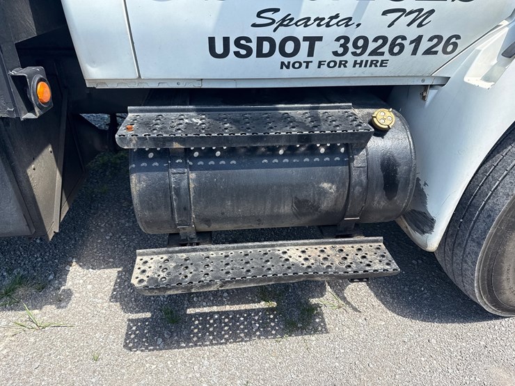 2008-international-durastar-4300-image-10
