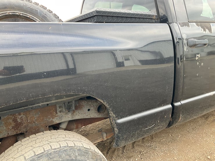 2003-dodge-2500-image-47