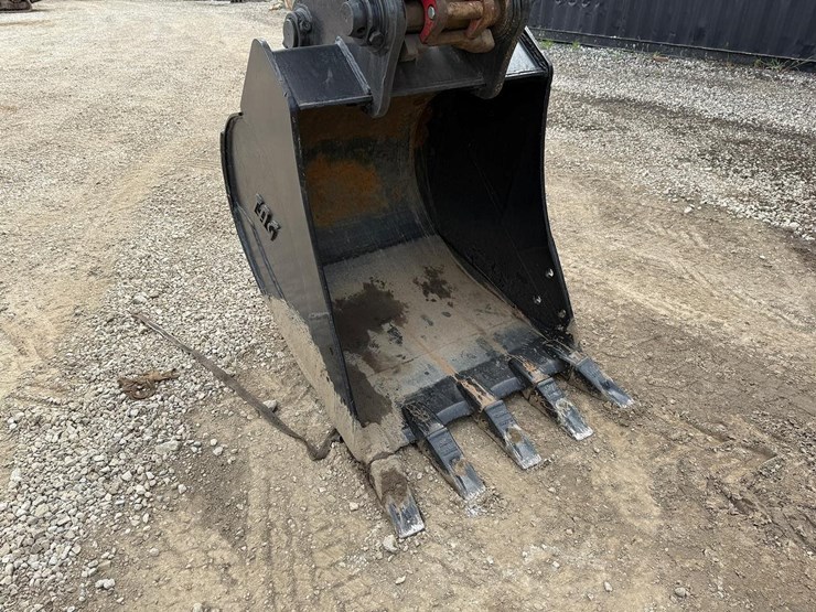 2021-jcb-js160n-lc-image-8