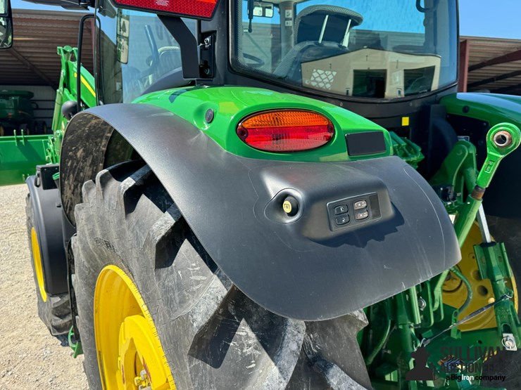 2021-john-deere-6110r-image-17