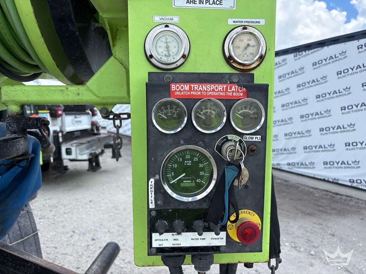 2016-ford-f650-image-23