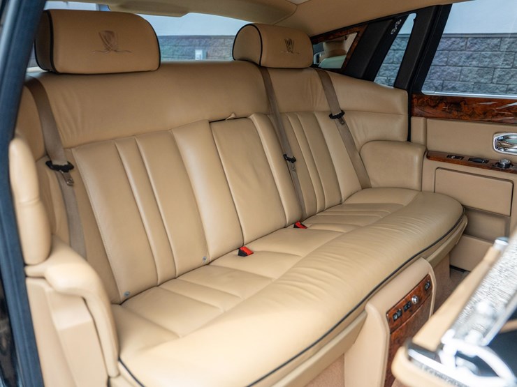 #110-•-2014-rolls-royce-phantom-sedan-image-79