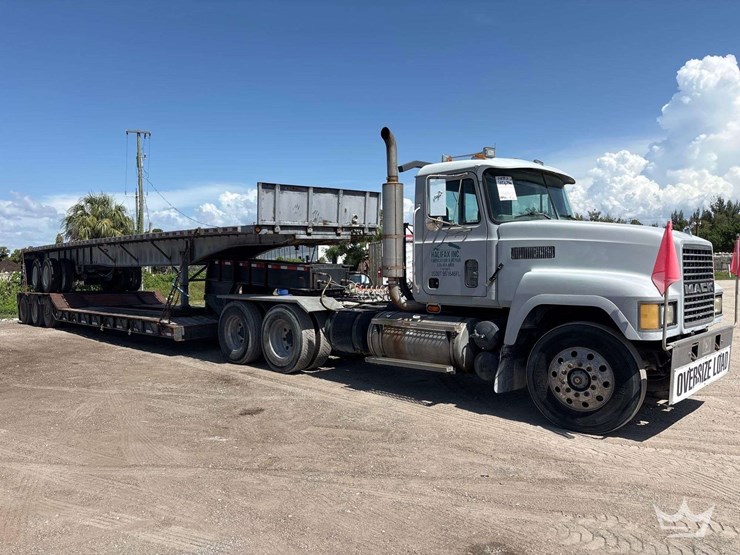 1997-mack-ch613-image-2