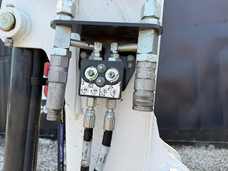 2023-bobcat-e35i-image-10