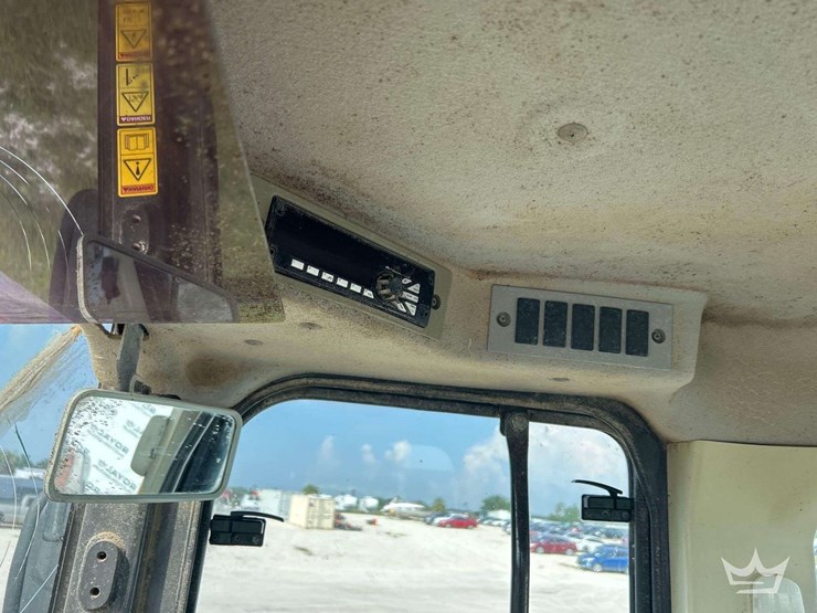 2021-hitachi-zw180-6-image-27