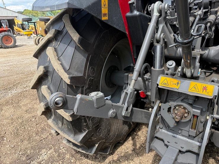 2020-massey-ferguson-4710-image-14