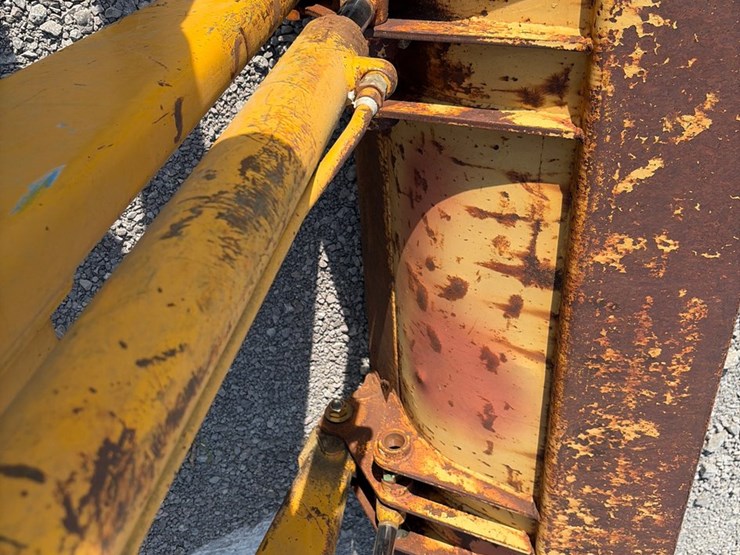 john-deere-302-image-15
