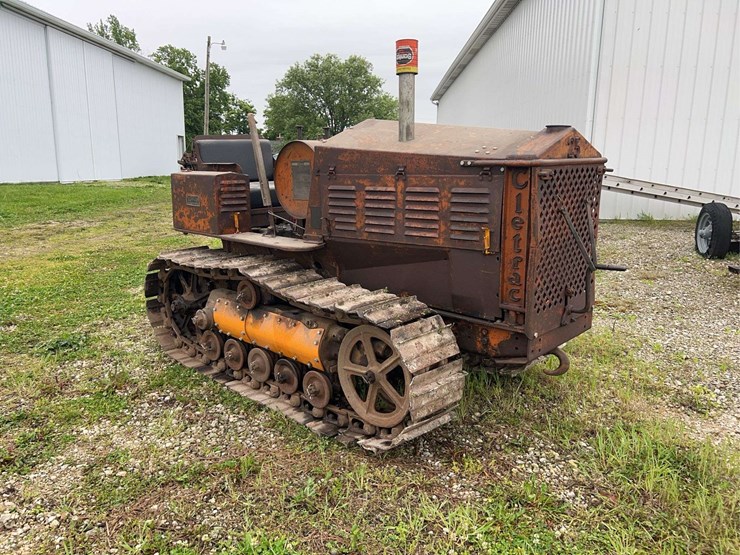 cletrac-25-crawler-image-7