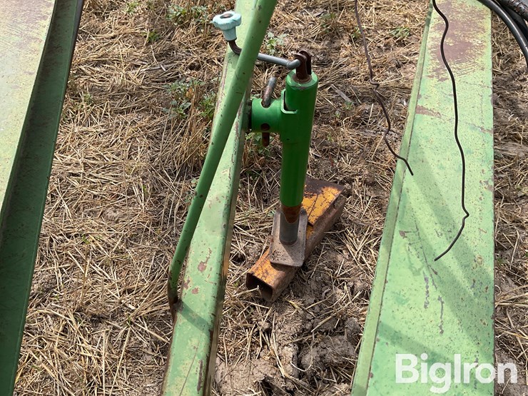 john-deere-1650-image-10