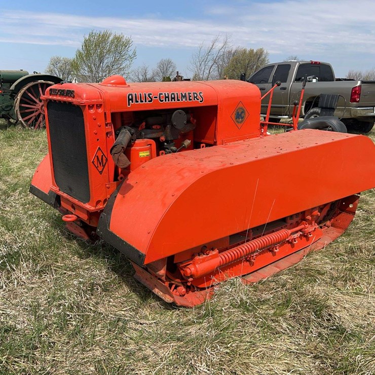 Allis Chalmers M