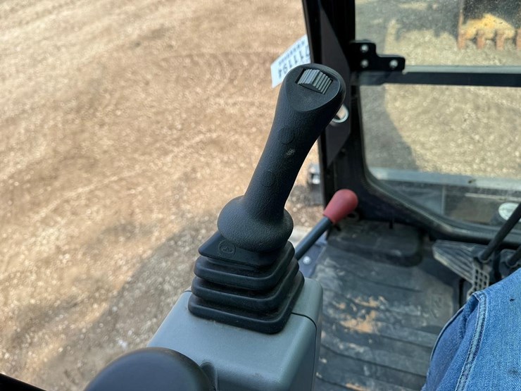 2023-bobcat-e35i-image-26