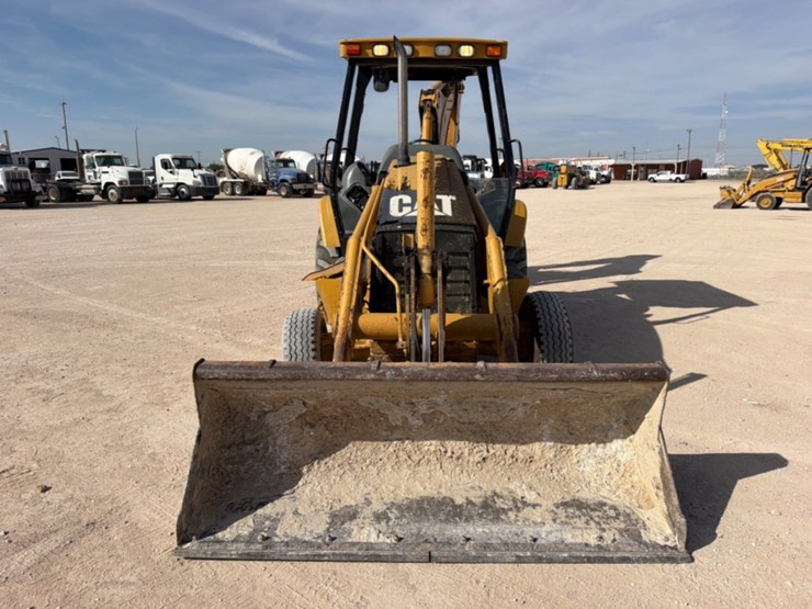 2018-caterpillar-416d-image-2