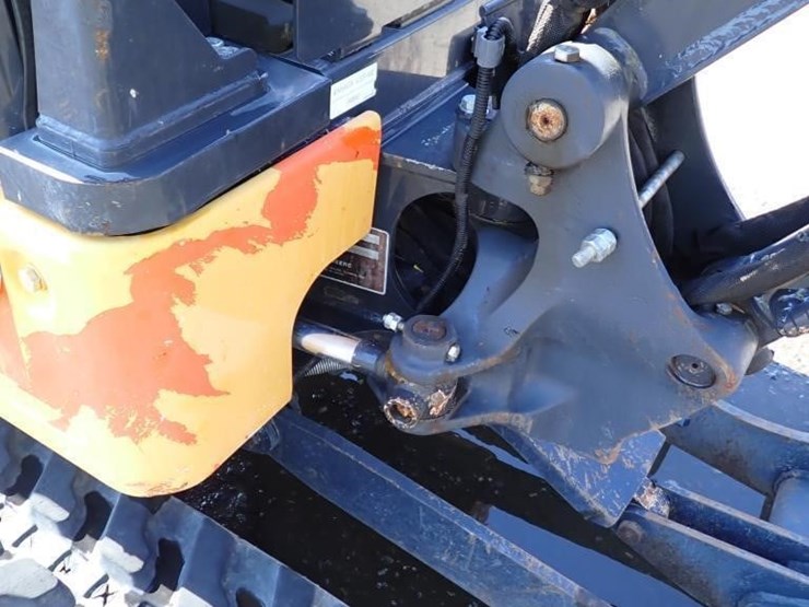 2021-deere-17g-image-11