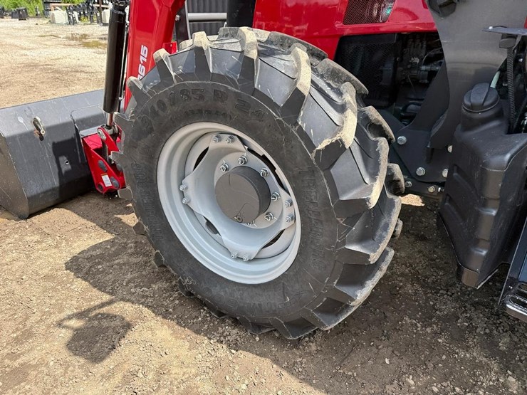 2020-massey-ferguson-4710-image-18