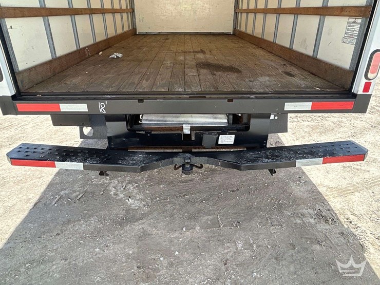 2019-ford-e350-image-14