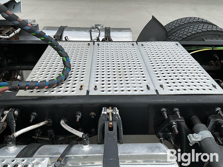 2019-international-lt-image-15
