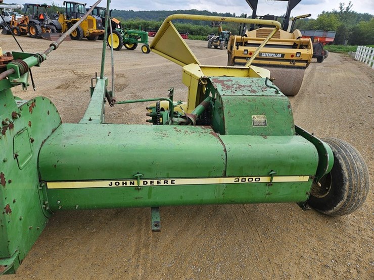 john-deere-3800-image-27