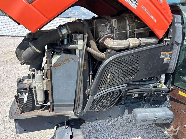 kubota-m5-111f-108hp-agricultural-tractor-image-8