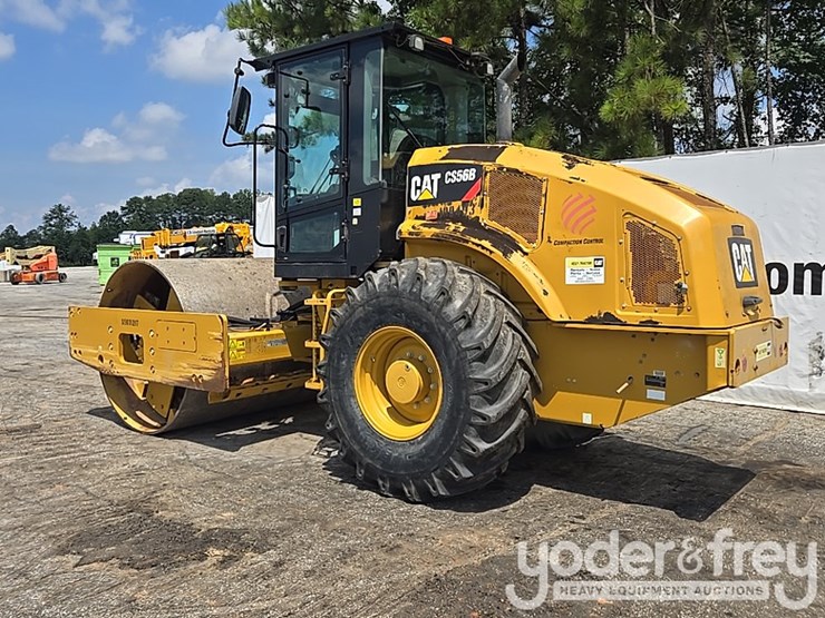 2020-caterpillar-cs56b-image-3