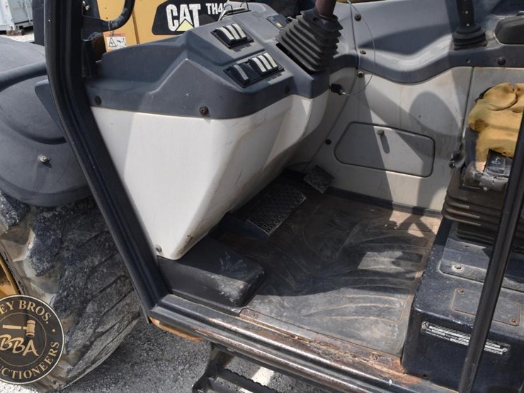 2014-caterpillar-th407c-image-28