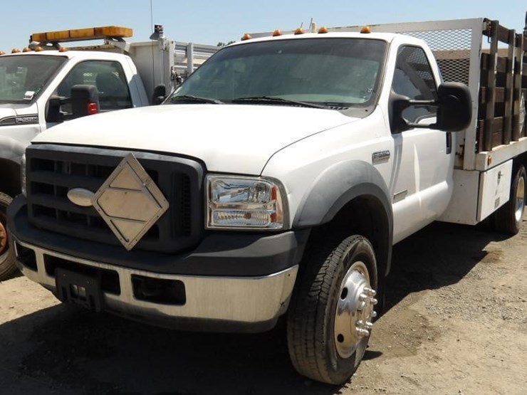 2007-ford-f550-image-1
