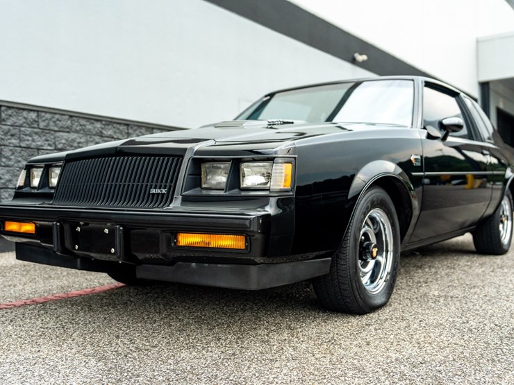 #113-•-1987-buick-grand-national-image-1