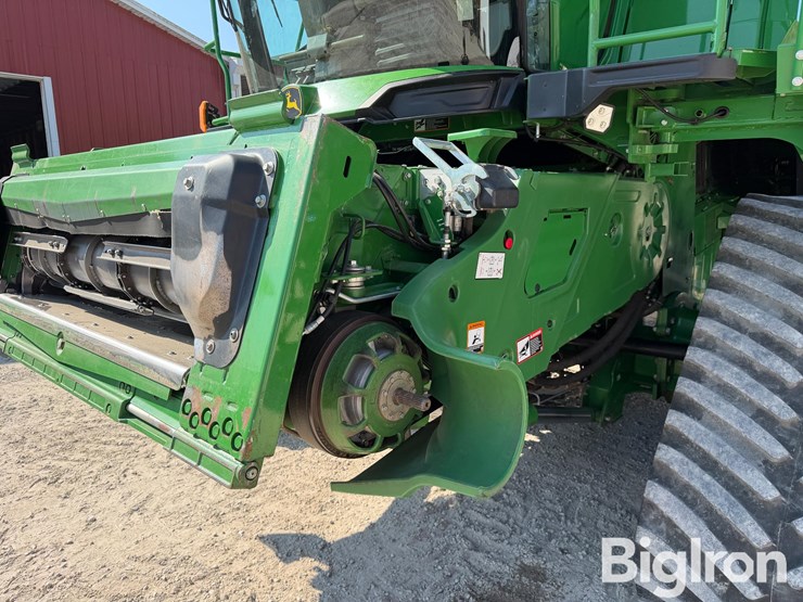 2023-john-deere-x9-1000-image-16