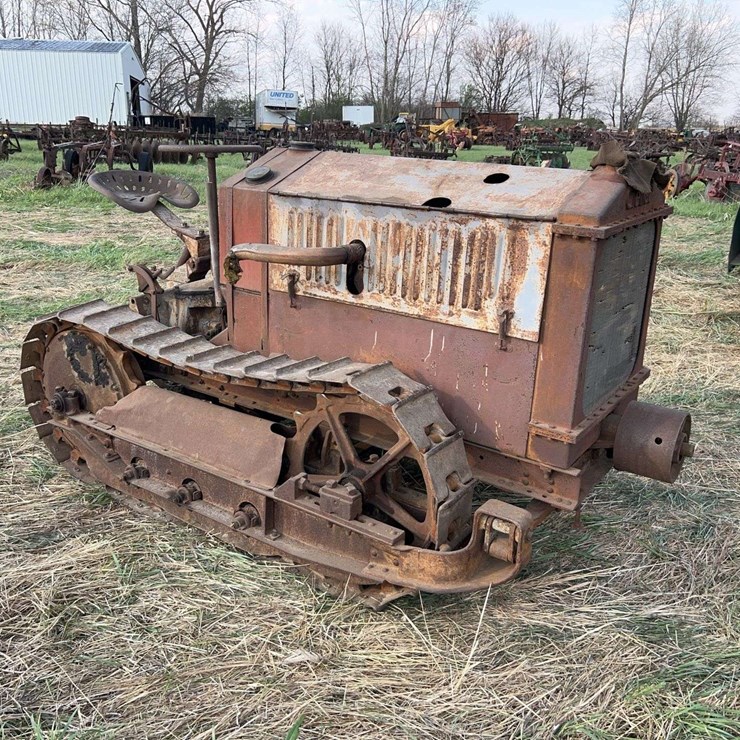 Cletrac Model K Crawler