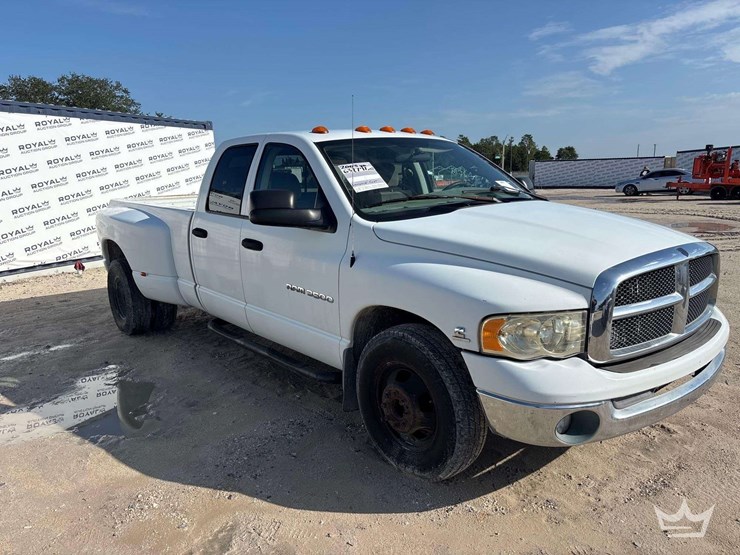 2003-dodge-ram-3500-image-2
