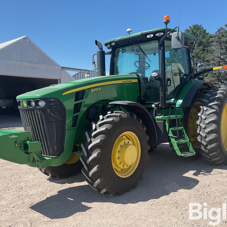 2010 JOHN DEERE 8245R