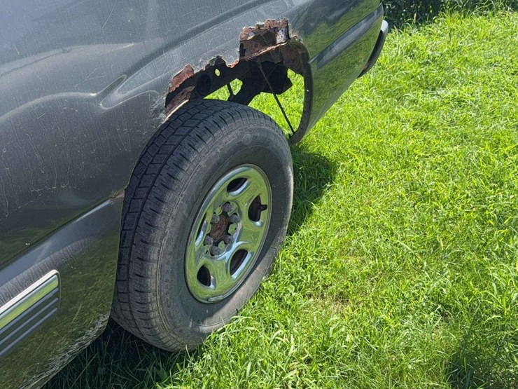 2001-chevrolet-1500-image-3