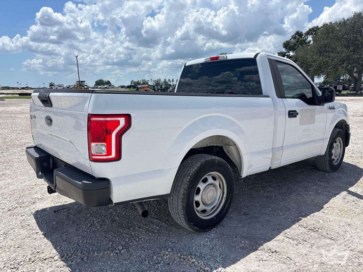2017-ford-f150-image-3