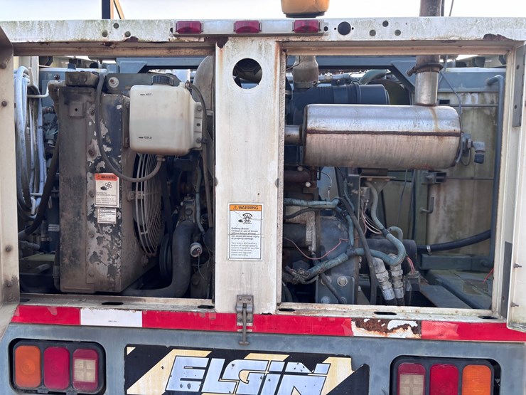 2004-sterling-sc8000-image-7
