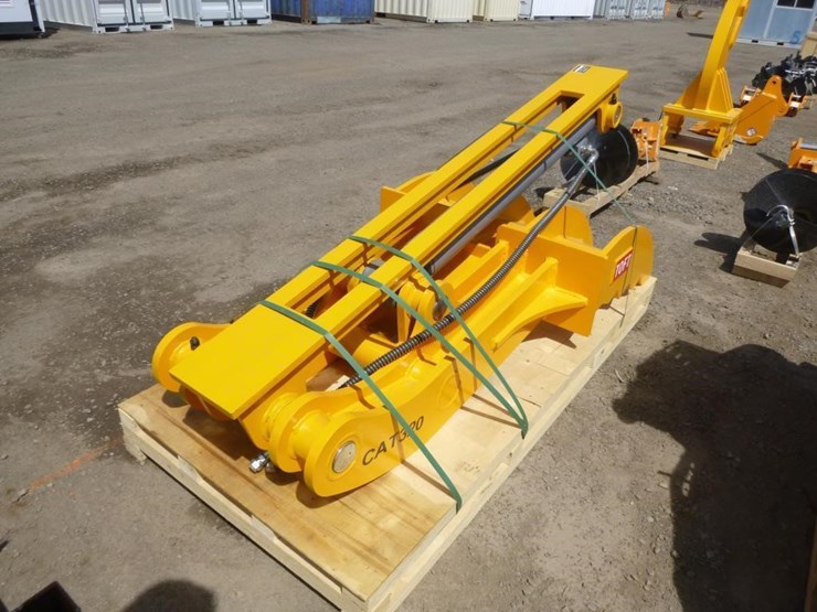 caterpillar-320-image-3