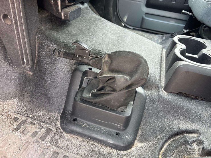 2016-ford-f650-image-44